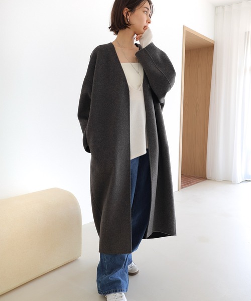 evernavy（エバーネイビー）の「ノーカラーリバーロングコクーンコート