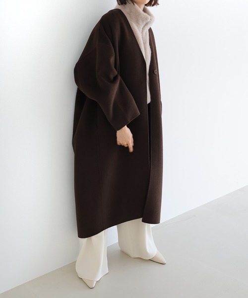 evernavy（エバーネイビー）の「ノーカラーリバーロングコクーンコート