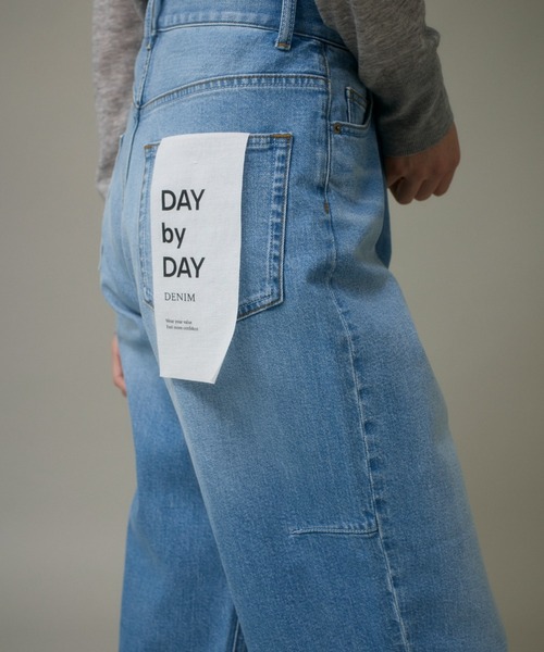 I.T.'S international(イッツインターナショナル)の「デニムバレルレッグパンツ(デニムパンツ・レディース・ブルー・7号/9号/11号)」の15枚目の写真