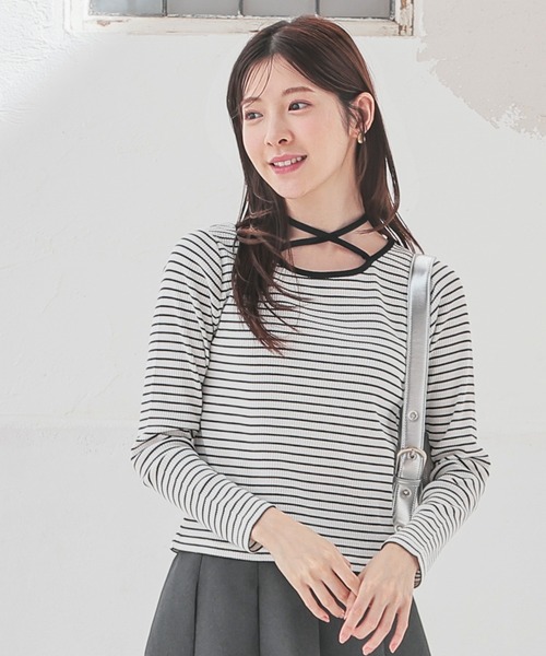 Honeys(ハニーズ)の「ホルター付トップス(Tシャツ/カットソー・レディース・ホワイト×ブラック/アイボリー/ブラック/レッド・M/L/S)」の6枚目の写真