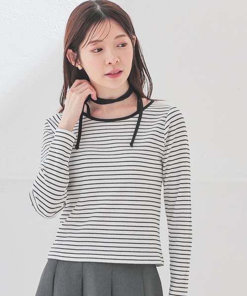 Honeys(ハニーズ)の「ホルター付トップス(Tシャツ/カットソー・レディース・ホワイト×ブラック/アイボリー/ブラック/レッド・M/L/S)」の8枚目の写真