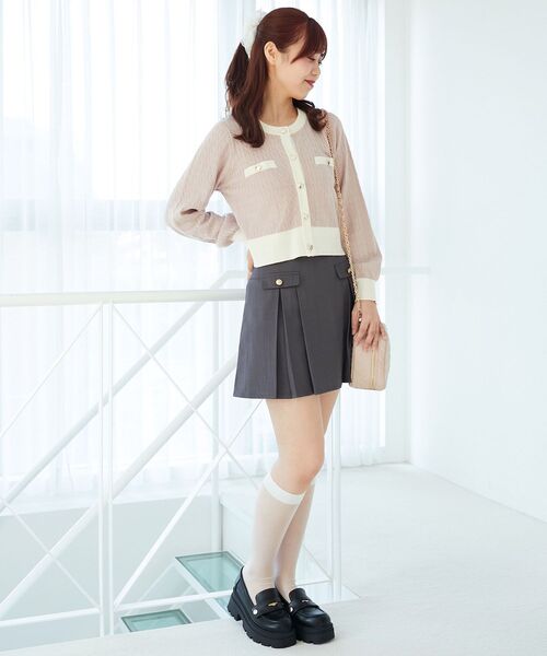 MAJESTIC LEGON（マジェスティックレゴン）の「バイカラーケーブルニットカーデ（カーディガン/ボレロ・レディース・ブラック/グレー/ピンク/アイボリー・MEDIUM）」の6枚目の写真