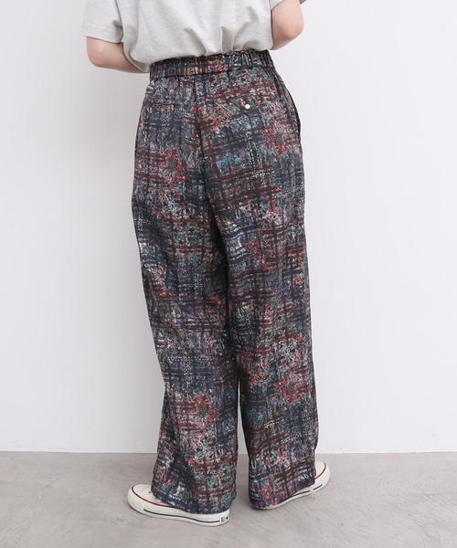 l'atelier du savon（アトリエドサボン）の「●check × hana　手描きプリントパンツ（その他パンツ・レディース・ダークブラウン/グリーン・FREE）」の11枚目の写真