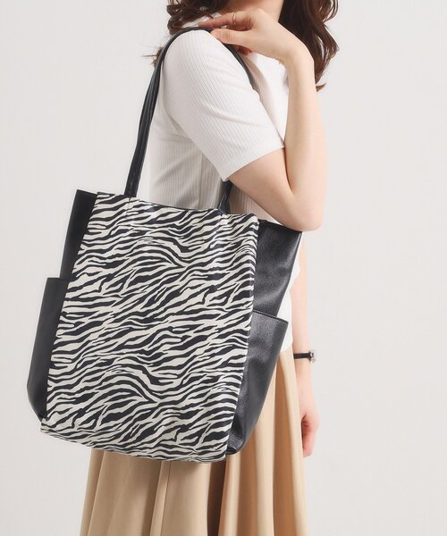 ITS'DEMO（イッツデモ）の「【A4対応／8色】収納上手になれるトート（トートバッグ・レディース・シルバー/ブラック系/ブロンズ/ボルドー/ブラック/ブルー/グレー/ダークグレー・00）」の3枚目の写真