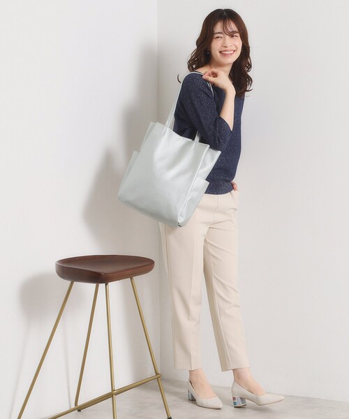 ITS'DEMO（イッツデモ）の「【A4対応／8色】収納上手になれるトート（トートバッグ・レディース・シルバー/ブラック系/ブロンズ/ボルドー/ブラック/ブルー/グレー/ダークグレー・00）」の10枚目の写真