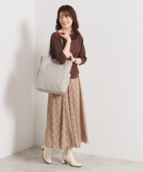 ITS'DEMO（イッツデモ）の「【A4対応／8色】収納上手になれるトート（トートバッグ・レディース・シルバー/ブラック系/ブロンズ/ボルドー/ブラック/ブルー/グレー/ダークグレー・00）」の12枚目の写真