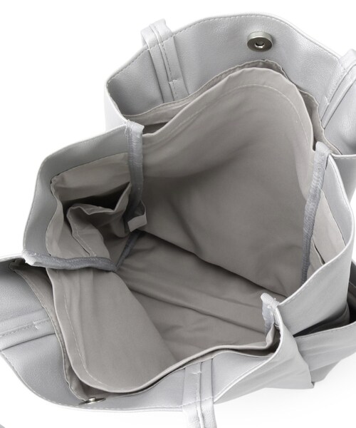 ITS'DEMO（イッツデモ）の「【A4対応／8色】収納上手になれるトート（トートバッグ・レディース・シルバー/ブラック系/ブロンズ/ボルドー/ブラック/ブルー/グレー/ダークグレー・00）」の17枚目の写真