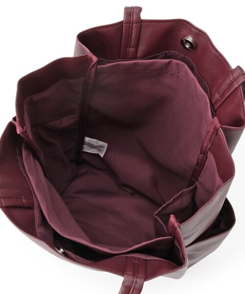 ITS'DEMO（イッツデモ）の「【A4対応／8色】収納上手になれるトート（トートバッグ・レディース・シルバー/ブラック系/ブロンズ/ボルドー/ブラック/ブルー/グレー/ダークグレー・00）」の21枚目の写真