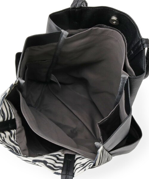 ITS'DEMO（イッツデモ）の「【A4対応／8色】収納上手になれるトート（トートバッグ・レディース・シルバー/ブラック系/ブロンズ/ボルドー/ブラック/ブルー/グレー/ダークグレー・00）」の13枚目の写真