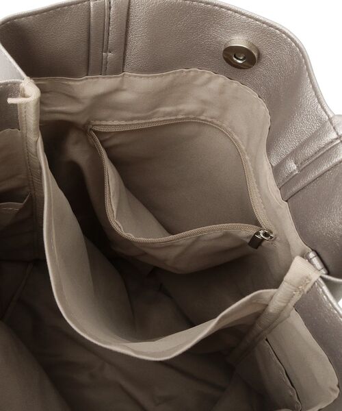 ITS'DEMO（イッツデモ）の「【A4対応／8色】収納上手になれるトート（トートバッグ・レディース・シルバー/ブラック系/ブロンズ/ボルドー/ブラック/ブルー/グレー/ダークグレー・00）」の15枚目の写真