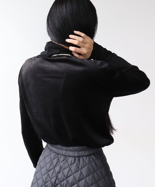 Three Four Time（ｽﾘｰﾌｫｰﾀｲﾑ）の「ベロア×シアータートル（Tシャツ/カットソー・レディース・ブラック/グレー/ブルー・FREE）」の20枚目の写真