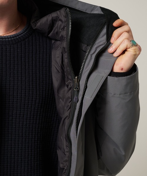 Eddie Bauer（エディーバウアー）の「パウダーサーチ 3in1 ジャケット（マウンテンパーカー・メンズ・ブラック/グレー・XXL/XL/L/M/S）」の16枚目の写真