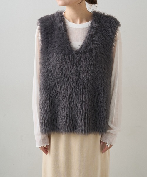 PUAL CE CIN（ピュアルセシン）の「シャギーニットベスト（ベスト・レディース・ベージュ/チャコールグレー・FREE）」の18枚目の写真