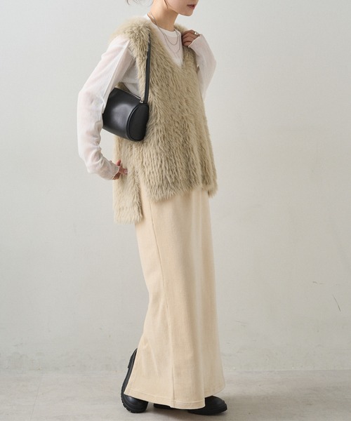 PUAL CE CIN（ピュアルセシン）の「シャギーニットベスト（ベスト・レディース・ベージュ/チャコールグレー・FREE）」の7枚目の写真