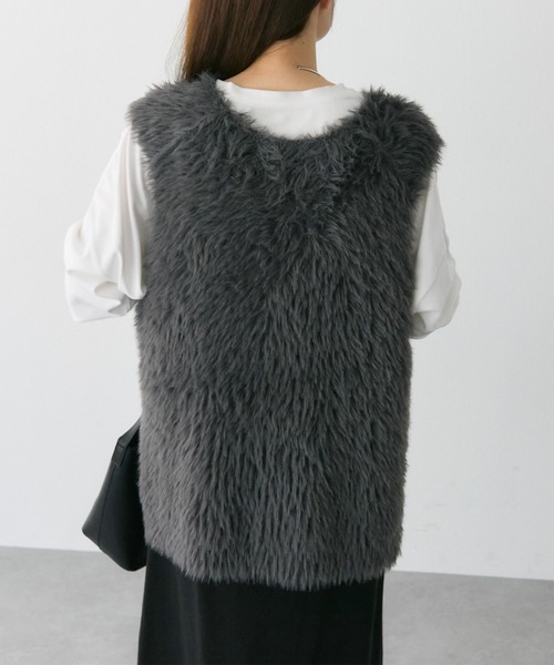 PUAL CE CIN（ピュアルセシン）の「シャギーニットベスト（ベスト・レディース・ベージュ/チャコールグレー・FREE）」の22枚目の写真