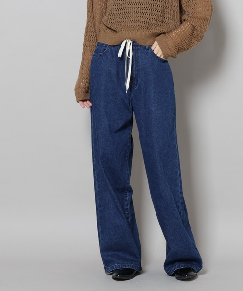 NANO universe（ナノユニバース）の「ドロストワイドデニムパンツ（デニムパンツ・レディース・ネイビー/ダークネイビー/ライトブルー・FREE）」の5枚目の写真