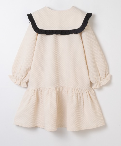 ever closet(エバークローゼット)の「裾フリルワンピース(ワンピース・キッズ・ライトベージュ/ブラック・110cm/100cm/140cm/130cm/120cm/90cm)」の20枚目の写真