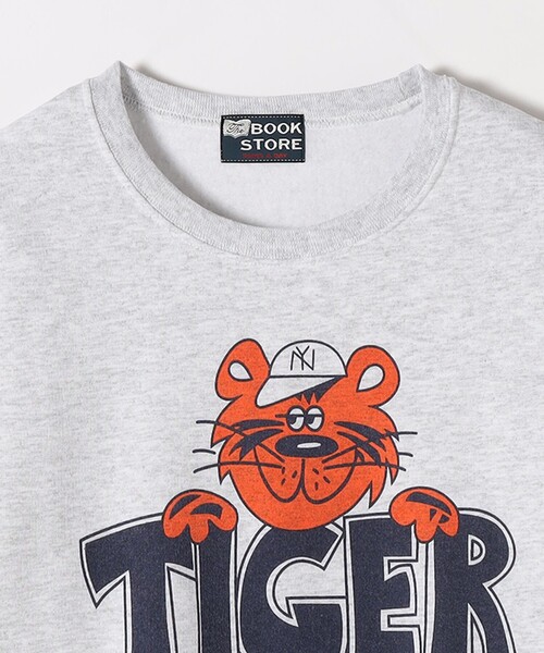 SHIPS any（シップス エニィ）の「The BOOK STORE:〈洗濯機可能〉タイガー プリント 裏起毛 スウェット（Tシャツ/カットソー・レディース・ホワイト/ライトグレー・ONE SIZE）」の8枚目の写真