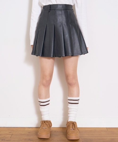 LOVETOXIC（ラブトキシック）の「【LTXC】合皮プリーツスカート（スカート・キッズ・ブラック/ブラウン・L:160cm/130cm/M:150cm/S:140cm）」の2枚目の写真