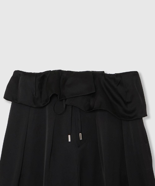 THINGS THAT MATTER(シングス ザット マター)の「PEPLUM SATIN EASY PANTS / ペプラム サテン イージー パンツ(その他パンツ・レディース・ブラウン/ネイビー/ブラック・1/2)」の22枚目の写真