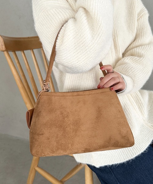 wears(ウェアーズ)の「ポーチ/サングラスホルダー付きスウェード風ワンハンドルバッグ(ハンドバッグ・レディース・キャメル/マスタード/ブラウン/グリーン/ブラック・FREE)」の1枚目の写真