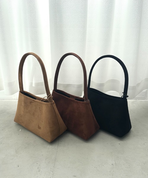 wears(ウェアーズ)の「ポーチ/サングラスホルダー付きスウェード風ワンハンドルバッグ(ハンドバッグ・レディース・キャメル/マスタード/ブラウン/グリーン/ブラック・FREE)」の19枚目の写真