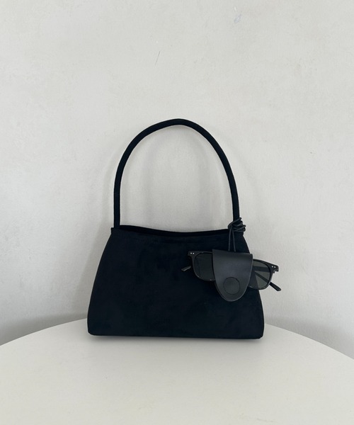 wears(ウェアーズ)の「ポーチ/サングラスホルダー付きスウェード風ワンハンドルバッグ(ハンドバッグ・レディース・キャメル/マスタード/ブラウン/グリーン/ブラック・FREE)」の20枚目の写真