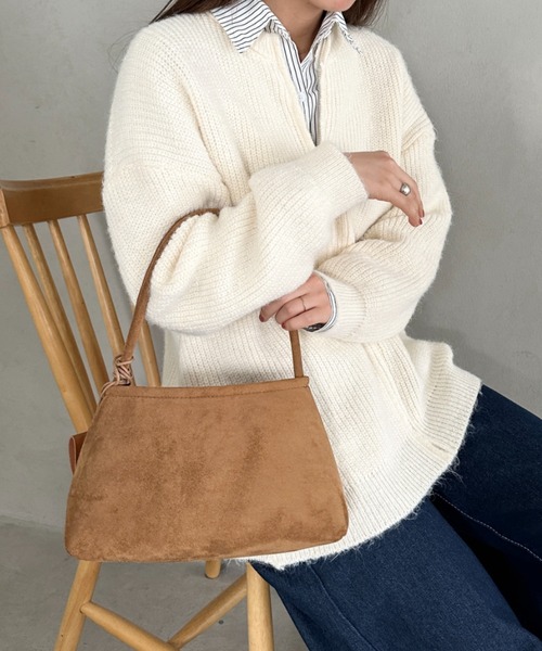 wears(ウェアーズ)の「ポーチ/サングラスホルダー付きスウェード風ワンハンドルバッグ(ハンドバッグ・レディース・キャメル/マスタード/ブラウン/グリーン/ブラック・FREE)」の11枚目の写真