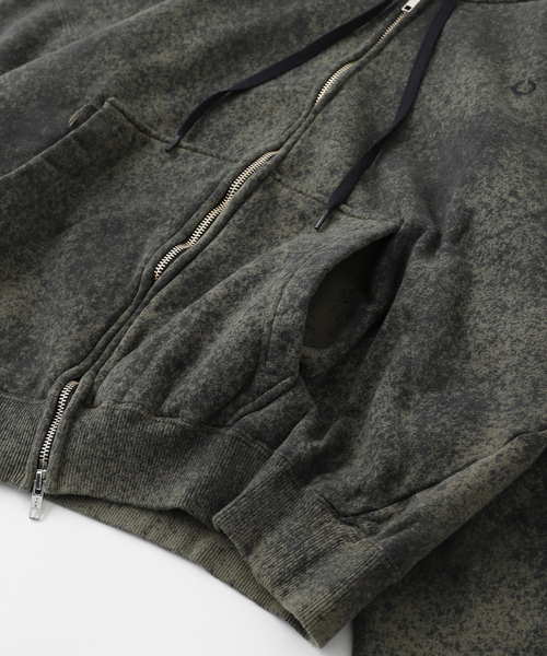 NOMA t.d.（ノーマティーディー）の「NOMARHYTHM TEXTILE (ノーマリズム テキスタイル) Hand Dye Twist パーカー（パーカー・メンズ・グリーン・2/3）」の3枚目の写真