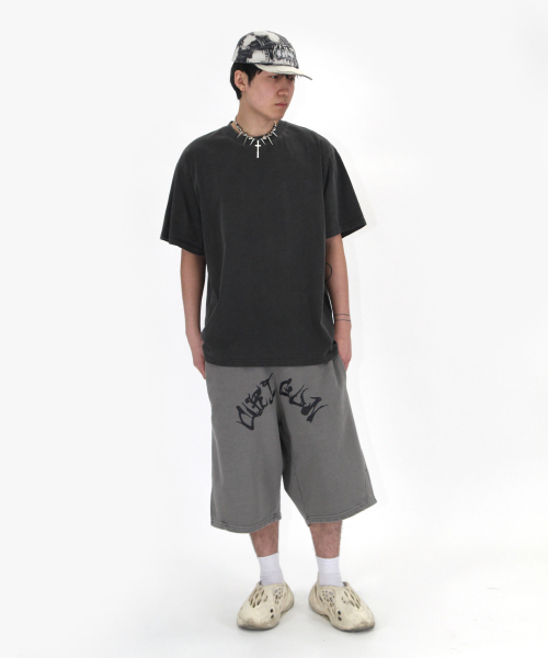 CRIGUN(クリガン)の「アートワークバミューダパンツピグメントグレー(その他パンツ・レディース・グレー・MEDIUM/LARGE/X-LARGE)」の5枚目の写真
