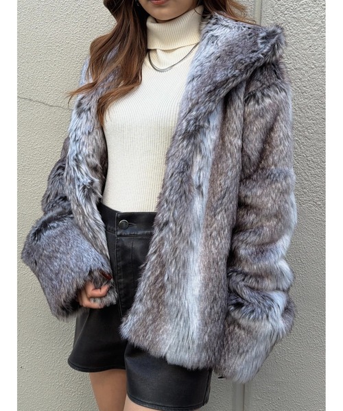 EGOIST（エゴイスト）の「ニュアンスカラーファーコート（その他アウター・レディース・グレー・FREE）」の2枚目の写真