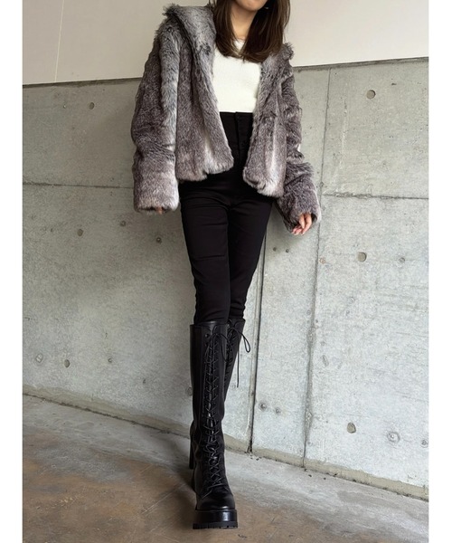 EGOIST（エゴイスト）の「ニュアンスカラーファーコート（その他アウター・レディース・グレー・FREE）」の20枚目の写真