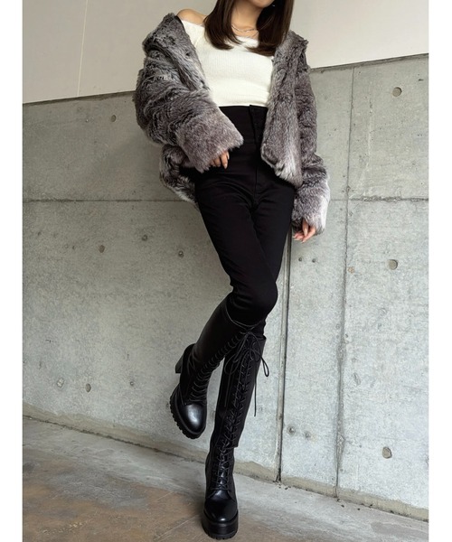 EGOIST（エゴイスト）の「ニュアンスカラーファーコート（その他アウター・レディース・グレー・FREE）」の22枚目の写真