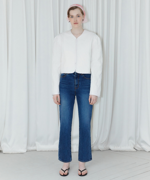 SINOON(シヌーン)の「ROUND BOMBER JACKET (WHITE)(テーラードジャケット・レディース・ホワイト・FREE)」の4枚目の写真