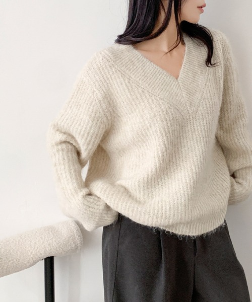 LOWO（ロワ）の「オーバーサイズ ニット 長袖 セーター Vネック トップス プルオーバー 秋冬（ニット/セーター・レディース・ベージュ/ブラウン/ブラック/グレー/チャコールグレー・FREE）」の9枚目の写真