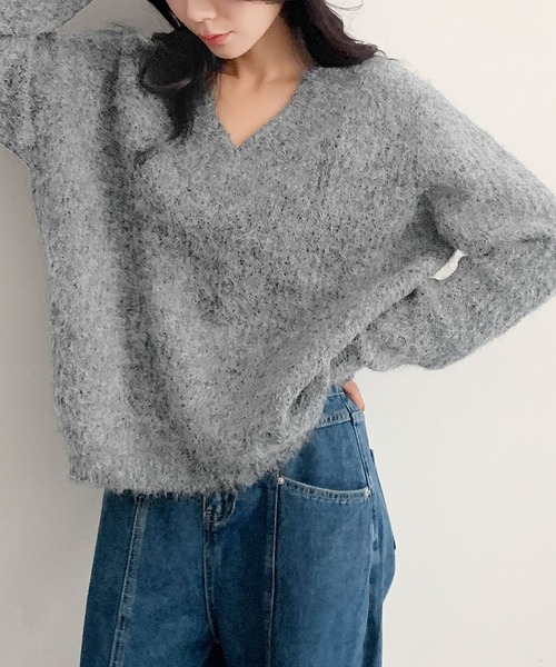 LOWO（ロワ）の「オーバーサイズ ニット 長袖 セーター Vネック トップス プルオーバー 秋冬（ニット/セーター・レディース・ベージュ/ブラウン/ブラック/グレー/チャコールグレー・FREE）」の12枚目の写真