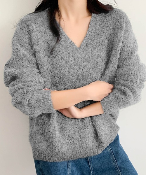 LOWO（ロワ）の「オーバーサイズ ニット 長袖 セーター Vネック トップス プルオーバー 秋冬（ニット/セーター・レディース・ベージュ/ブラウン/ブラック/グレー/チャコールグレー・FREE）」の13枚目の写真