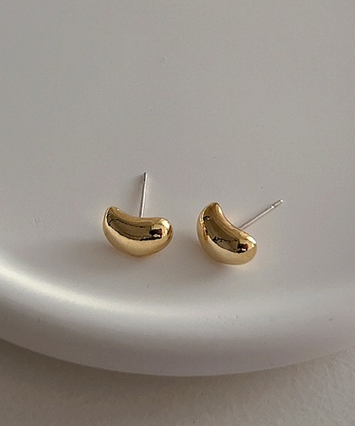 FReePLACe/メタル シンプル オーバル ピアス R0152（ピアス（両耳用