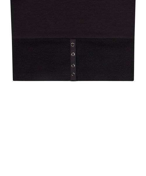 LUVISTRUE(ラヴイズトゥルー)の「CH BUTTON LAYERED TEE(BLACK)(Tシャツ/カットソー・レディース・その他・FREE)」の5枚目の写真