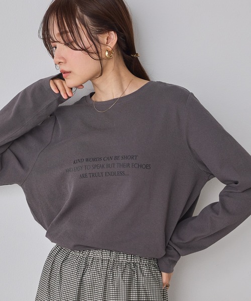 hunch(ハンチ)の「スラブ ロゴ長袖Tシャツ(Tシャツ/カットソー・レディース・ベージュ/チャコール/オフホワイト・FREE)」の5枚目の写真