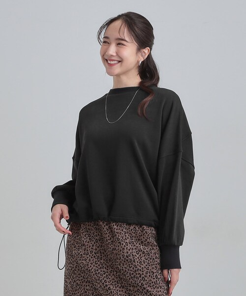 SHOO・LA・RUE（シューラルー）の「ゆったりシルエットの ドロスト裏シャギースウェット（スウェット・レディース・ブラック/ベージュ/ライトグレー・00）」の9枚目の写真