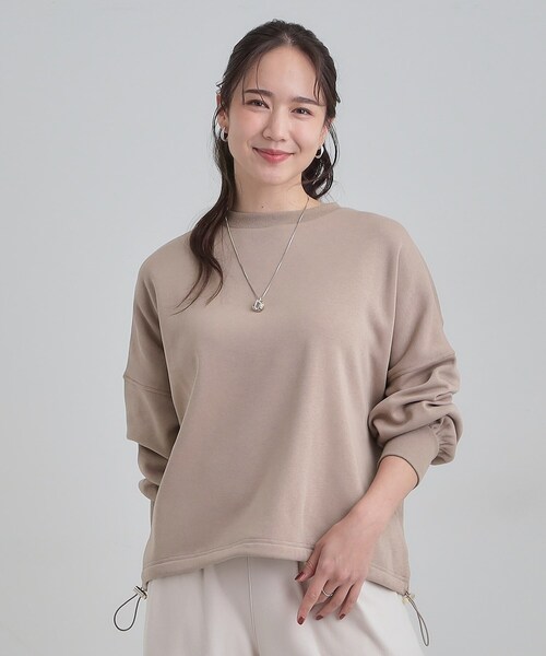 SHOO・LA・RUE（シューラルー）の「ゆったりシルエットの ドロスト裏シャギースウェット（スウェット・レディース・ブラック/ベージュ/ライトグレー・00）」の12枚目の写真