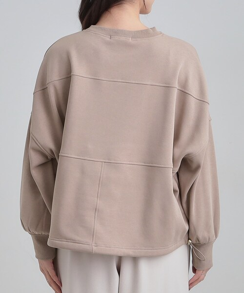 SHOO・LA・RUE（シューラルー）の「ゆったりシルエットの ドロスト裏シャギースウェット（スウェット・レディース・ブラック/ベージュ/ライトグレー・00）」の18枚目の写真