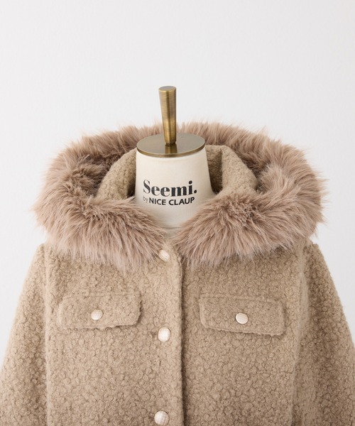 Seemi. byNICECLAUP（ シーミーバイナイスクラップ）の「【Seemi.】フードファーボアジャケット（その他アウター・レディース・ベージュ/ブラック/オフホワイト・FREE）」の7枚目の写真