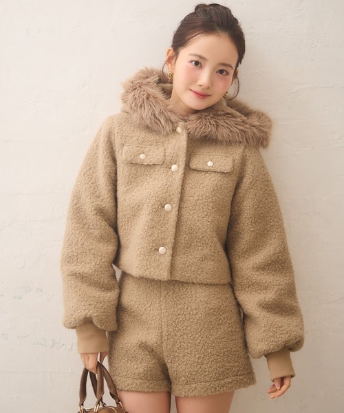 Seemi. byNICECLAUP（ シーミーバイナイスクラップ）の「【Seemi.】フードファーボアジャケット（その他アウター・レディース・ベージュ/ブラック/オフホワイト・FREE）」の15枚目の写真