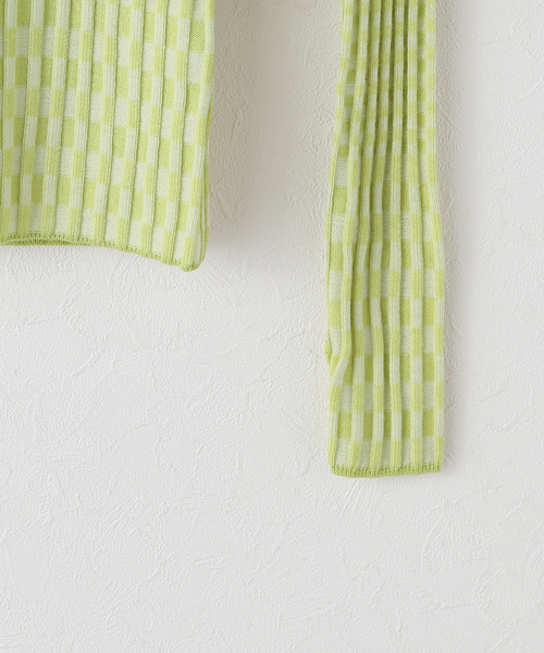 JOURNAL STANDARD（ジャーナルスタンダード）の「【ANNUAL/アニュアル】 Chekered rib Turtle PO（ニット/セーター・レディース・グリーン/イエロー・FREE）」の4枚目の写真