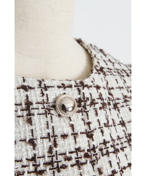 tocco closet（トッコ　クローゼット）の「【ZOZO限定】ラメループツイードファージャケット（ノーカラージャケット・レディース・ブラウン/レッド/ブラック・M）」の10枚目の写真