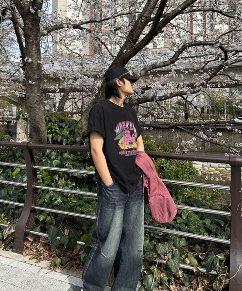 MOZMOZ(モズモズ)の「ハイラビット オーバーサイズ ピグメント 半袖Tシャツ チャコール(Tシャツ/カットソー・レディース・その他・M/XL/XXL)」の5枚目の写真