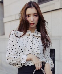 TOCCA（トッカ）の「PROMISE RIBBON ROSETTE ドット柄ブラウス（シャツ/ブラウス）」
