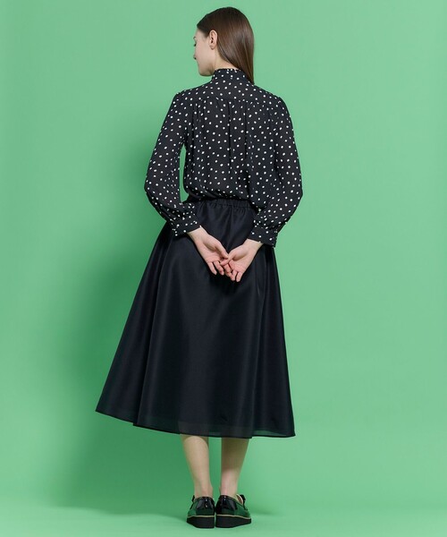 TOCCA(トッカ)の「PROMISE RIBBON ROSETTE ドット柄ブラウス(シャツ/ブラウス・レディース・アイボリー系5/ブラック系5・0/4)」の11枚目の写真